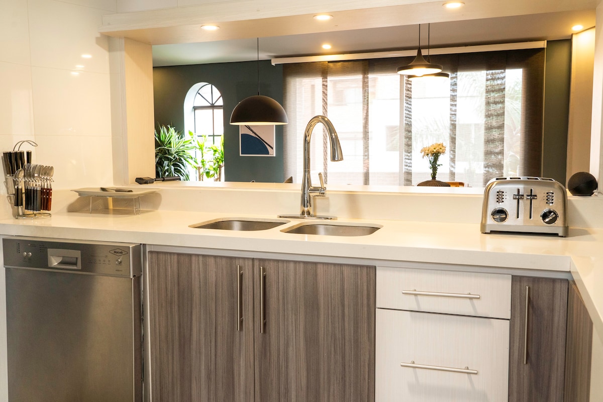 Air Conditioning/500 MB Internet/4 bed/3 bath - Photo 6