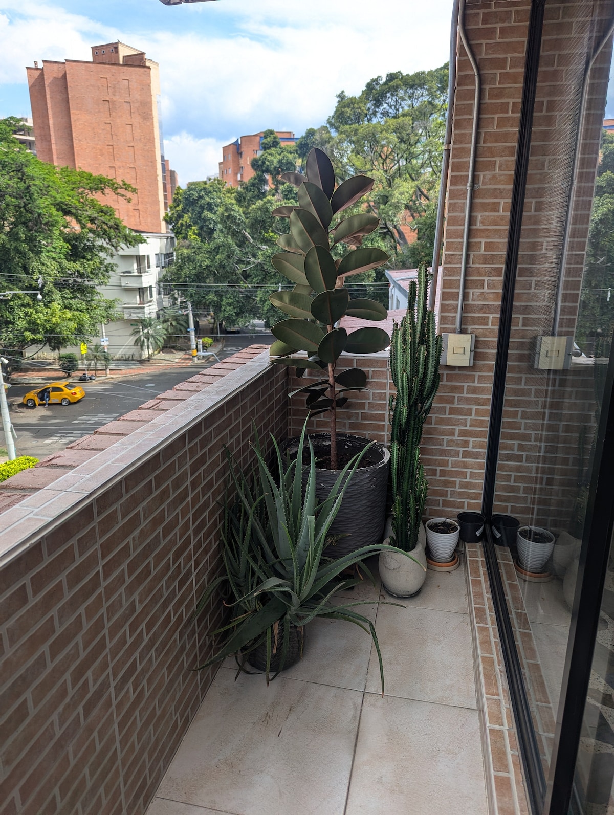 Air Conditioning/500 MB Internet/4 bed/3 bath - Photo 19