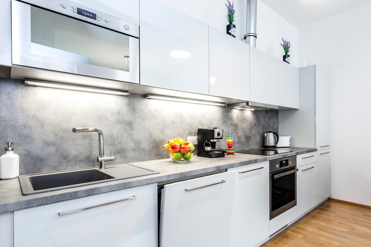 Stay in a Sleek Flat near TV Tower - Photo 25